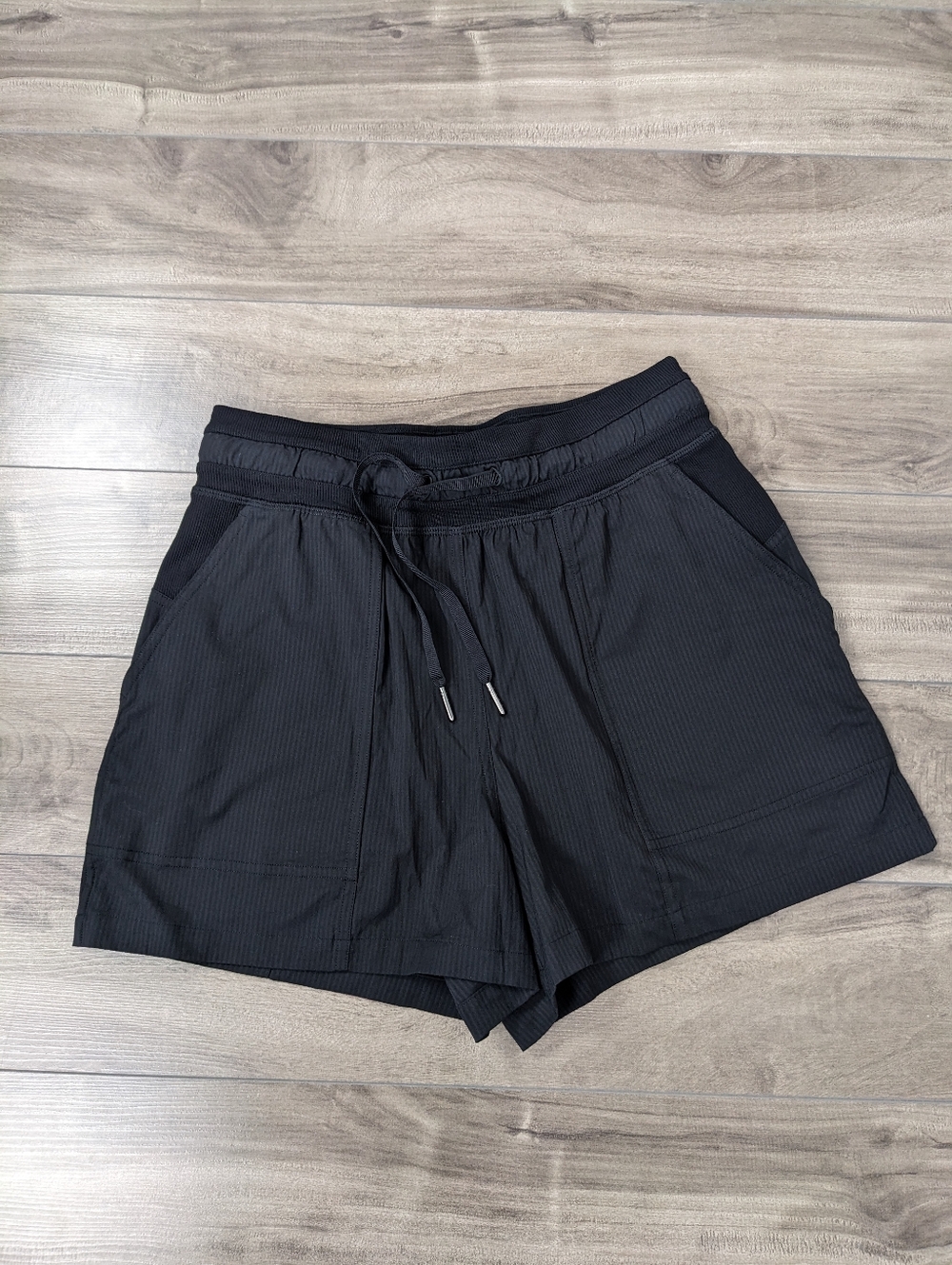 Lululemon Women's Shorts Dance Studio Black Size 4